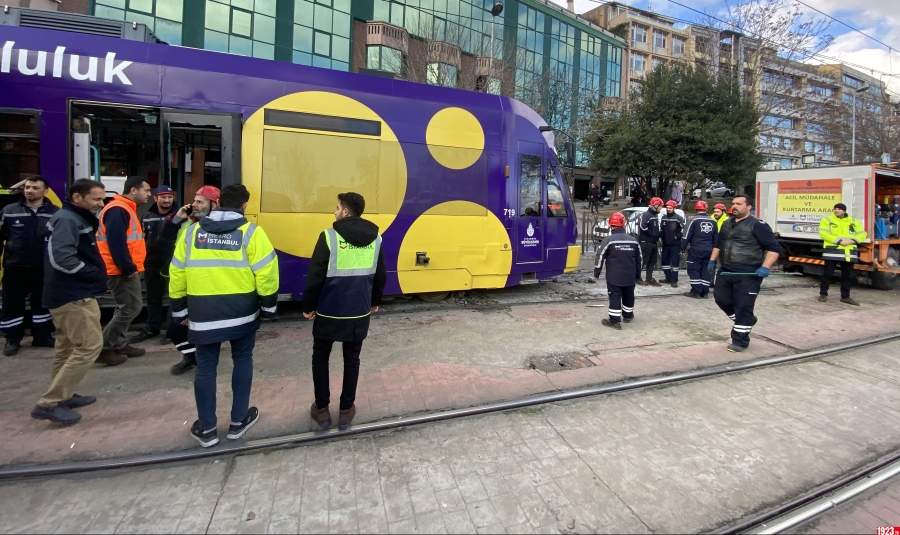 TRAMVAY İSTANBUL RAY KAZA İBB